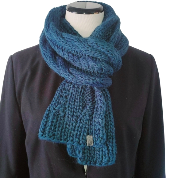 The North Face Accessories - THE NORTH FACE Dark Teal Alpaca Blend Chunky Cable Knit Sweater Scarf Unisex
